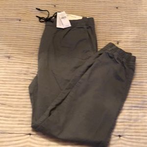 Brand New American Eagle joggers